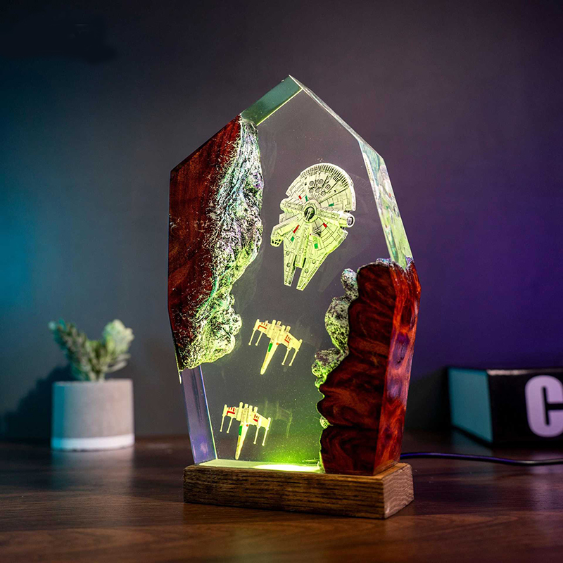 Table Resin Lamp Universe War  - огляд і ціна Eve Party