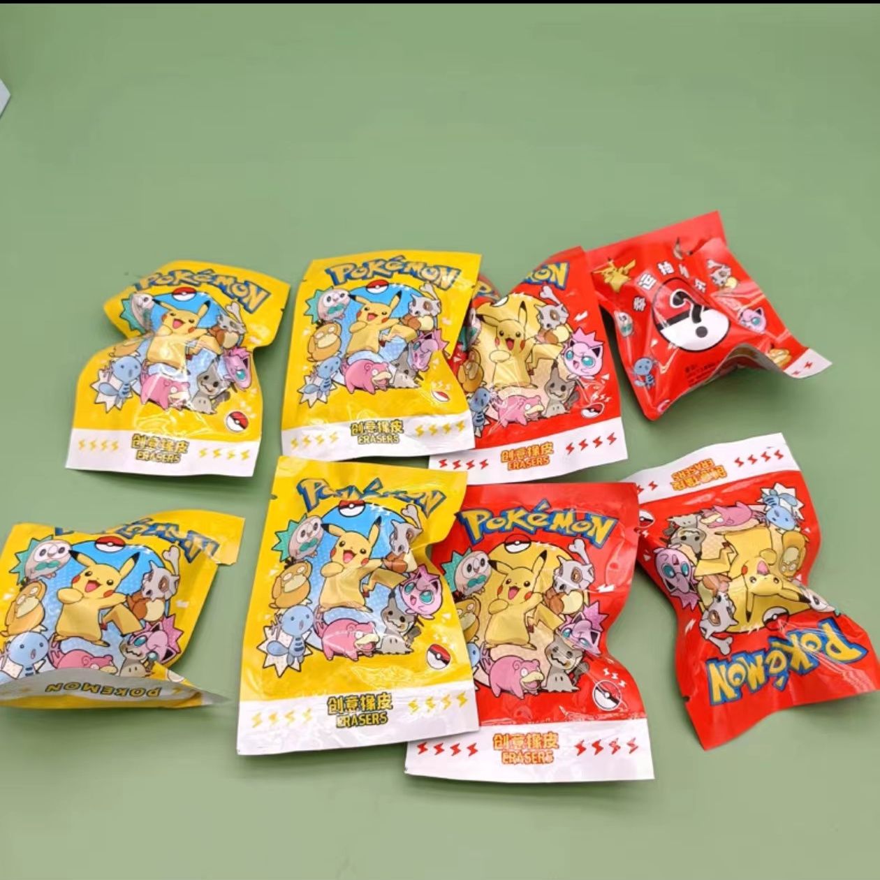 Pokemon Blind Bag Eraser Surpr - огляд і ціна Party Favor Bag