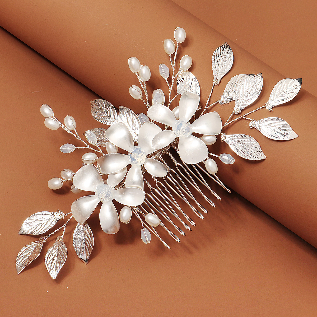Sliver Luxurious Floral Metal  - огляд і ціна Event Suppliers