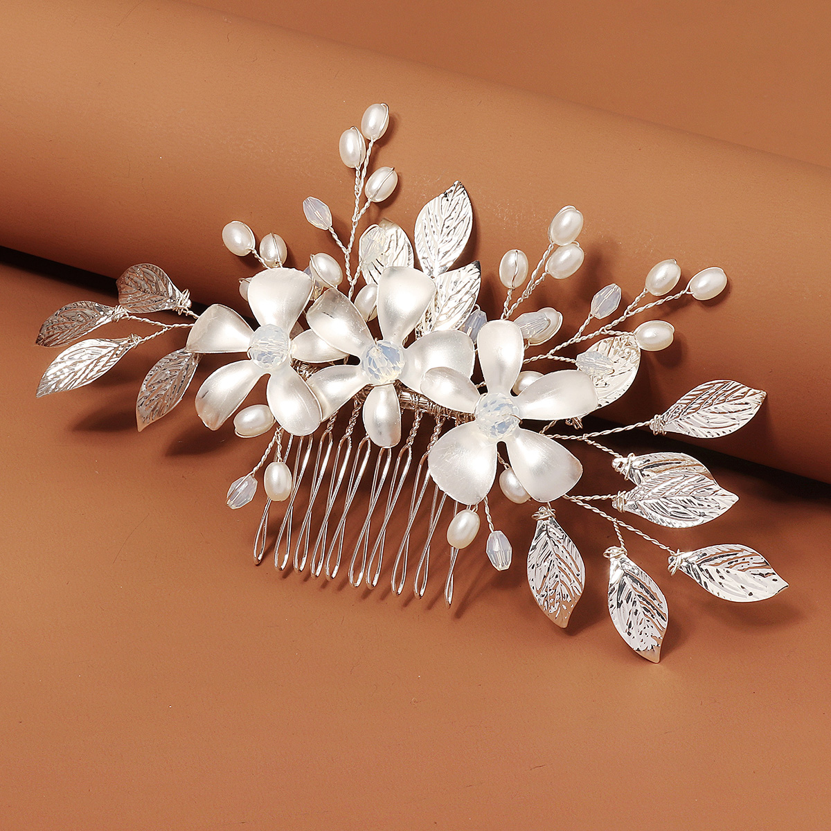 Sliver Luxurious Floral Metal  - огляд і ціна Event Suppliers