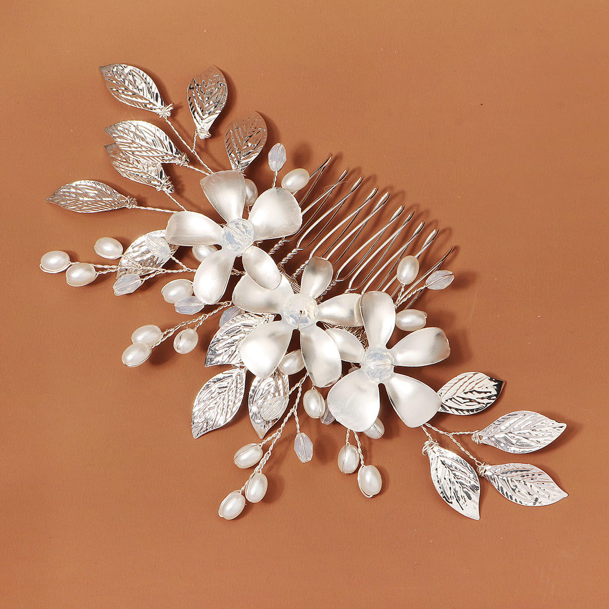 Sliver Luxurious Floral Metal  - огляд і ціна Event Suppliers