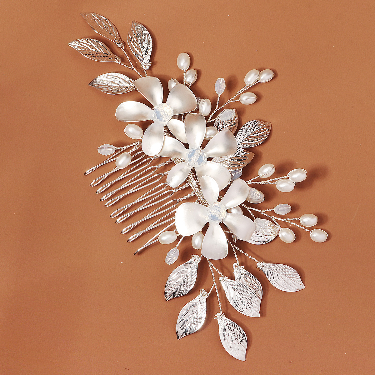 Sliver Luxurious Floral Metal  - огляд і ціна Event Suppliers