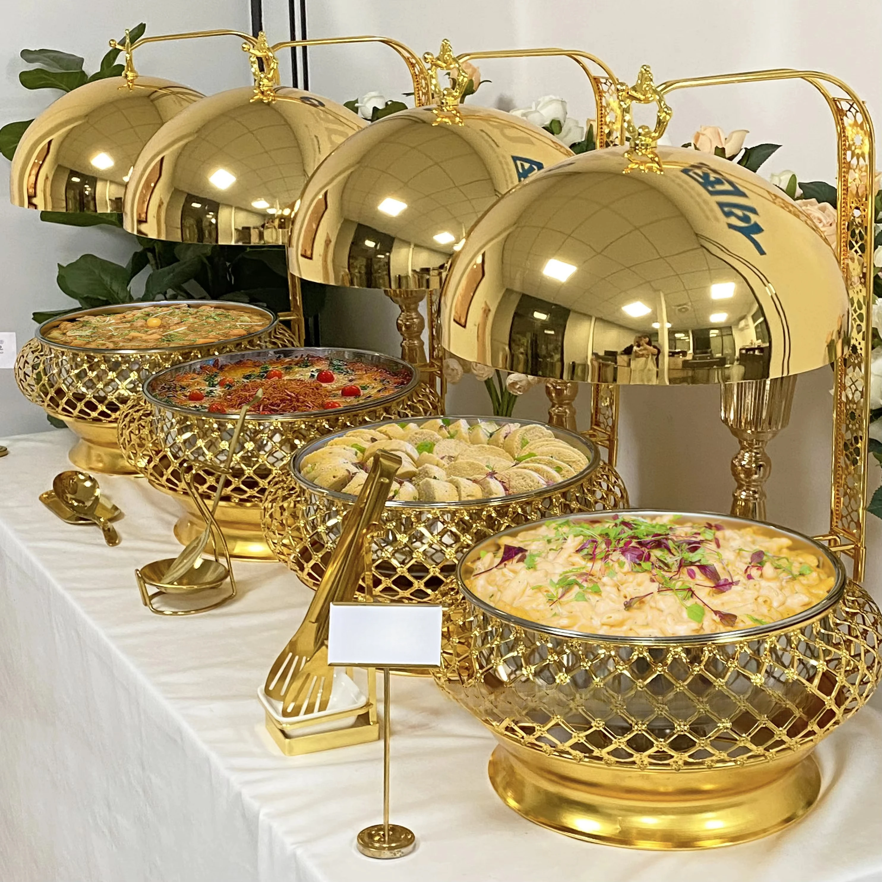Gold Seller Wedding party  sup - огляд і ціна Event Suppliers